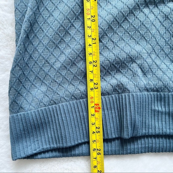 LULULEMON 3/4 ZIP QUILTED PATTERN LONG SLEEVE TOP THUMB HOLES Size 8 Athleisure - Picture 5 of 6